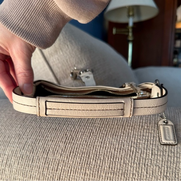 Coach RARE Y2K Classic Monogram Hampton Hobo Mini Bag - Picture 13 of 14